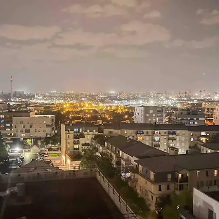 Apartment Vue 360°, Paris, Parking